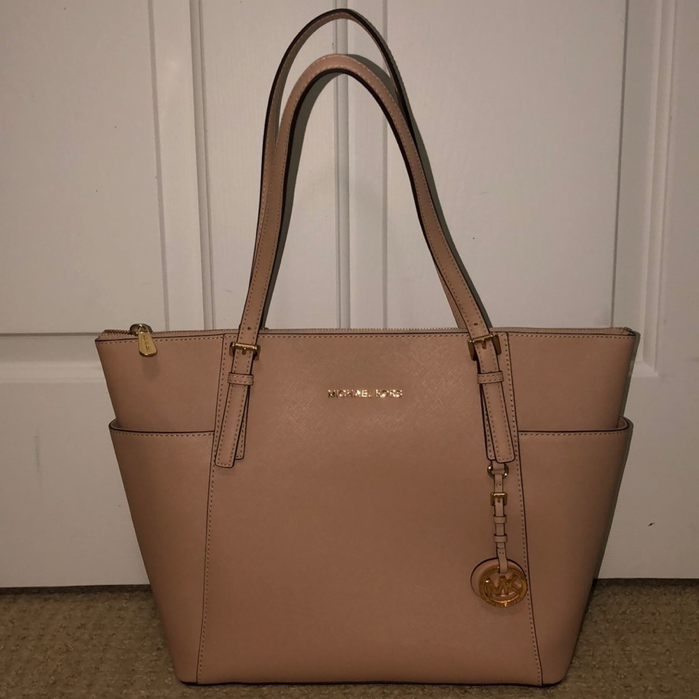 NEVER USED: Michael Kors’ Jet Set Top Zip Tote